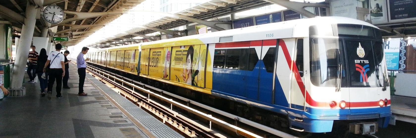 BTS-station Phra Khanong